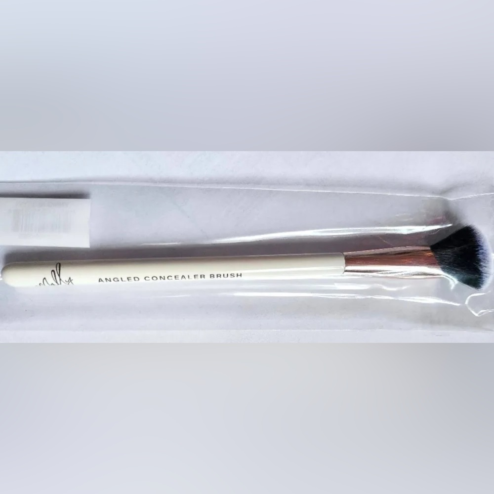 Mally Angled Concealer Brush NIP